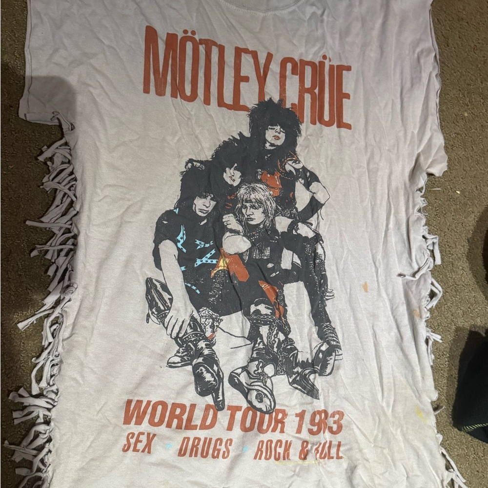 Fringed motley crue tank